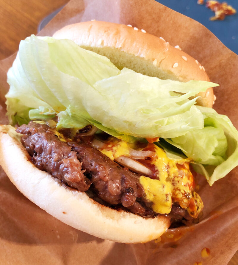 SICKLY Outdoor gears＆Delicious burger cafe