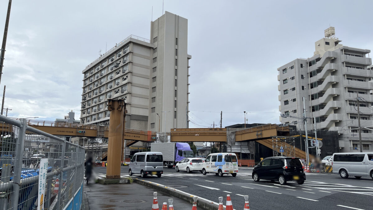 本町ロータリー 歩道橋