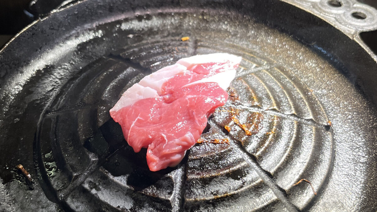 栄町 カウンター焼肉 肉松