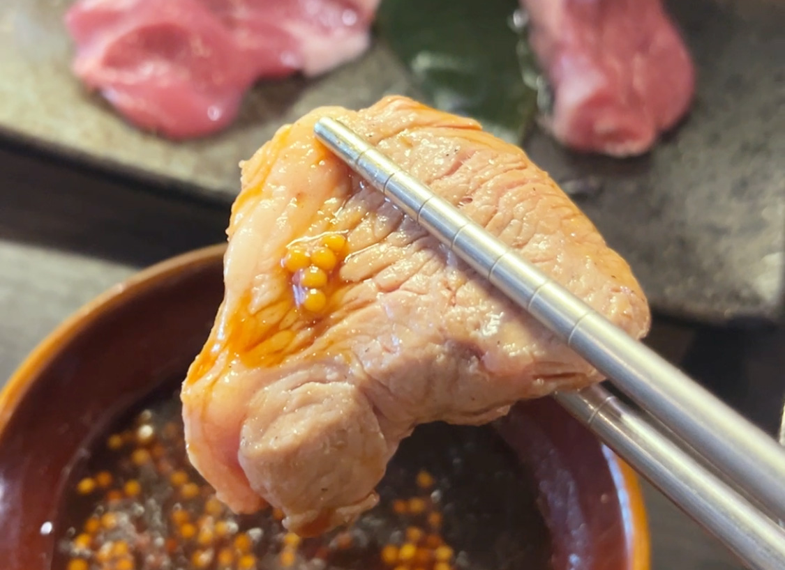 栄町 カウンター焼肉 肉松