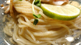 おダシと銀しゃり 中華そば 花道 熟成醤油 鰹昆布水つけそば