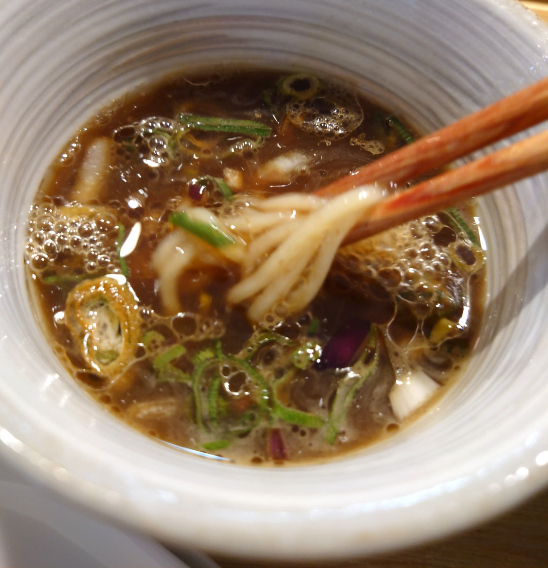 おダシと銀しゃり 中華そば 花道 熟成醤油 鰹昆布水つけそば