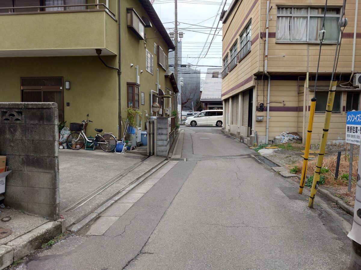 案山子 鳩ヶ谷