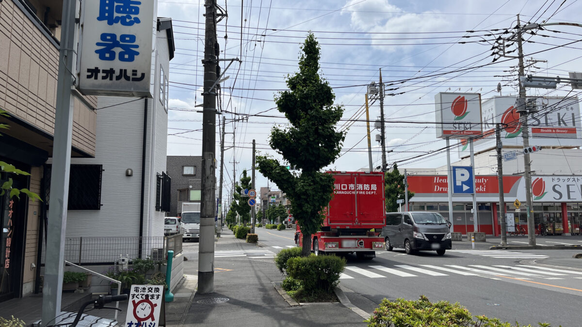 めんどり　川口