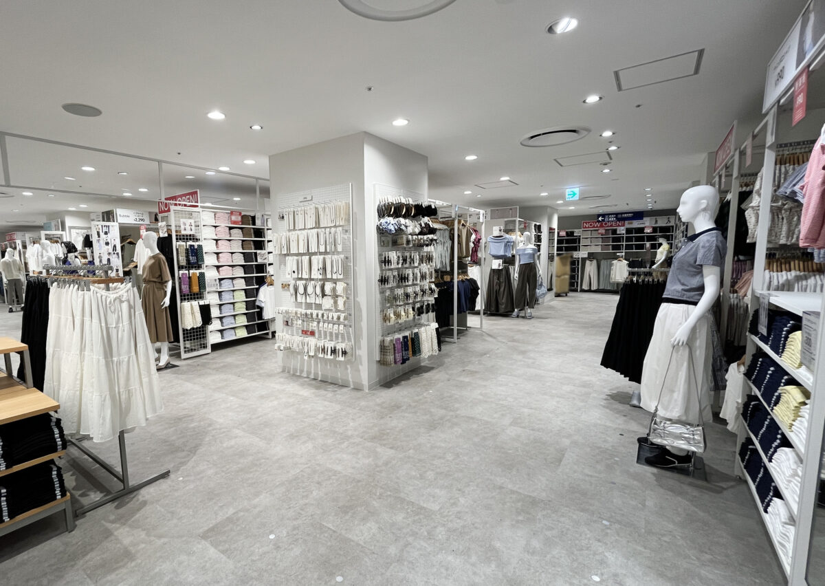 GU ららテラス川口店