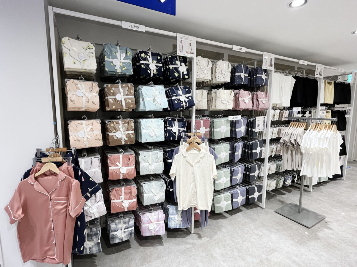 GU ららテラス川口店
