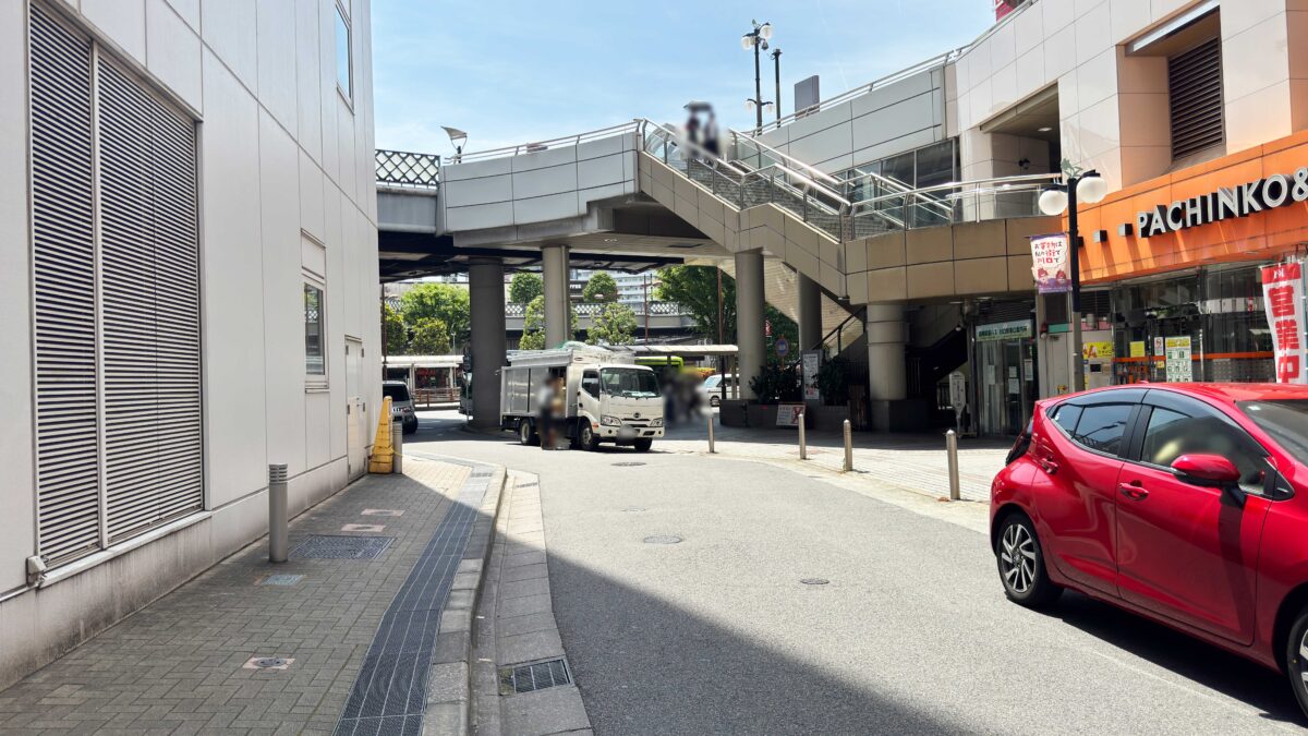 川口駅前　駅前花壇