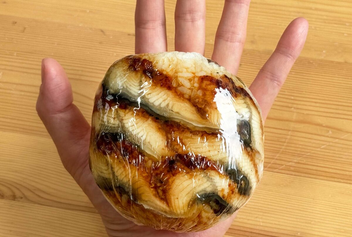 角上魚類川口店うなぎおにぎり