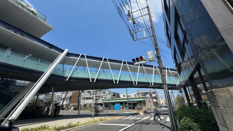 川口市役所第二本庁舎連絡通路