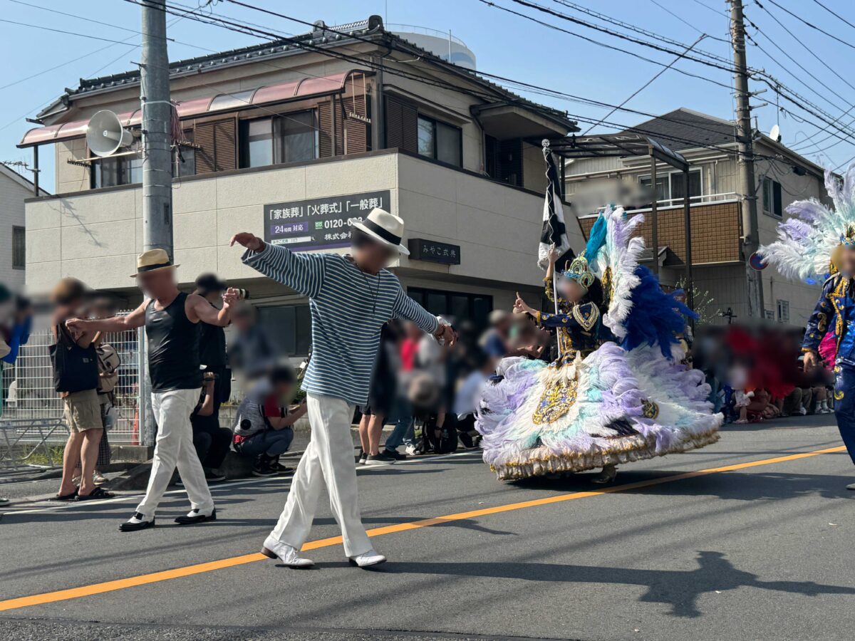 たたら祭りサンバパレード
