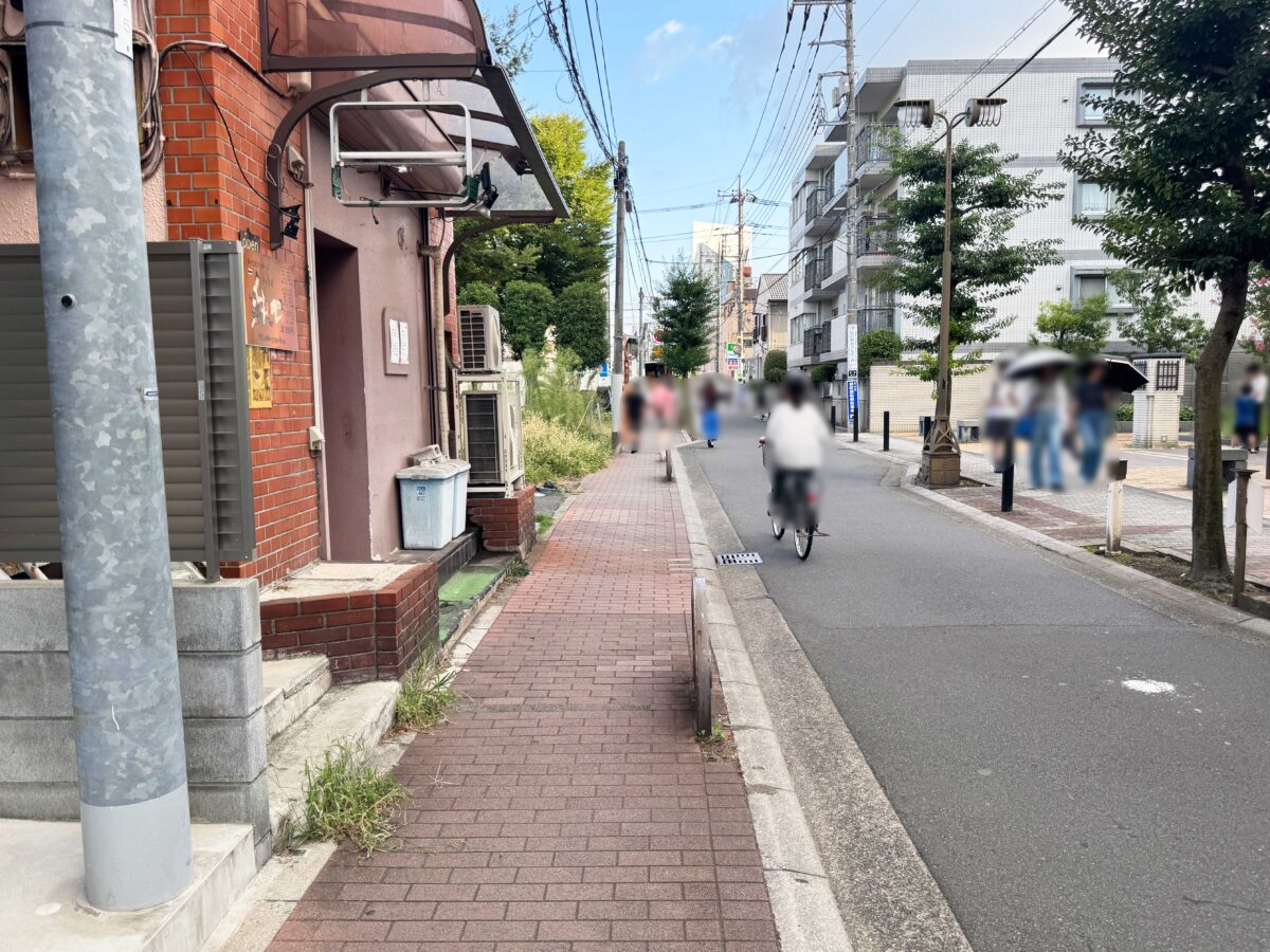 ロレインブロウ川口店