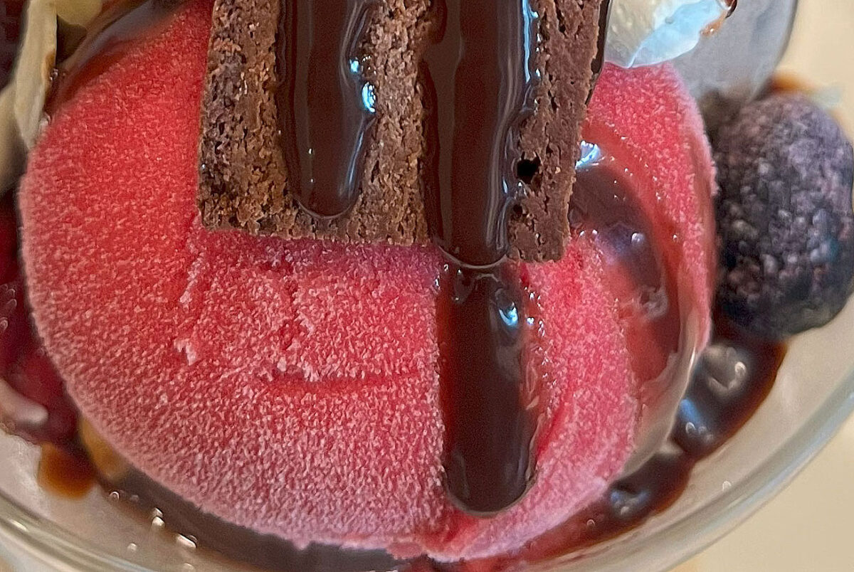 鳩ケ谷 Ponponカフェ チョコレートパフェ