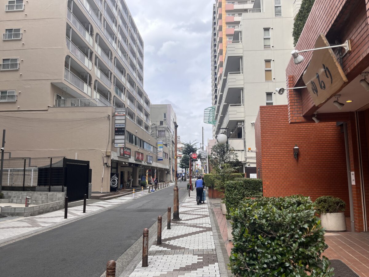 本町 和彩 鮨 ひがし