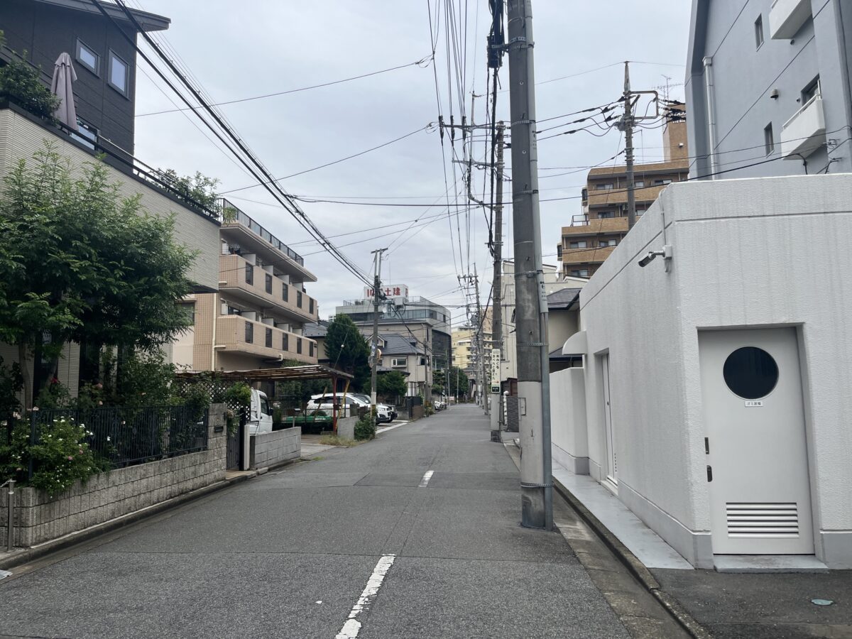 金山 炭火焼 円相