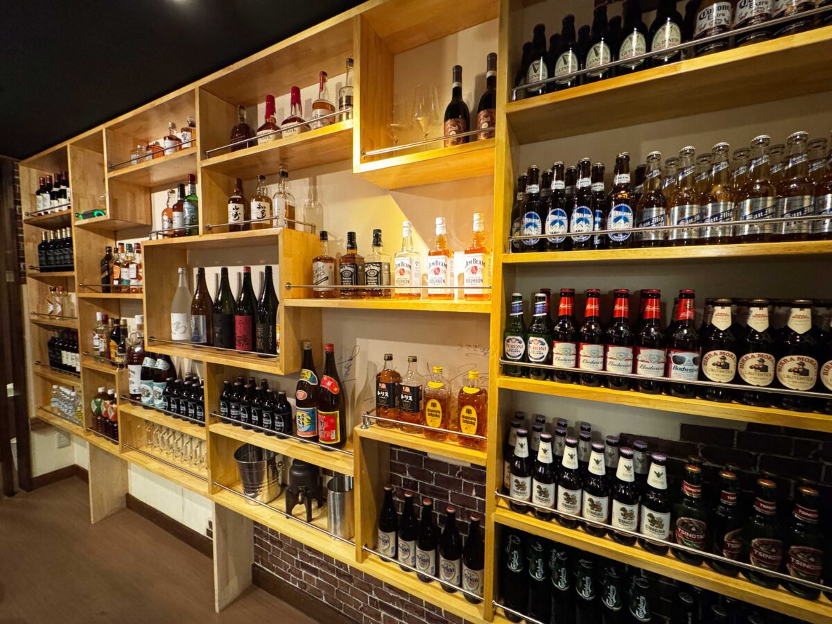 栄町 S-Moon ワールド酒バー