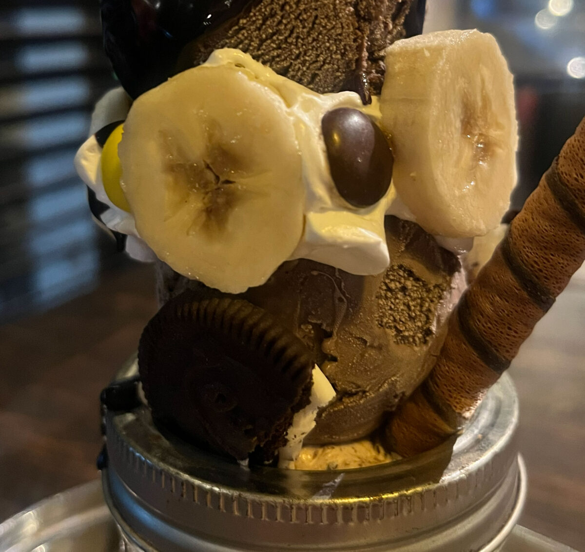 芝 CAFE ENZO チョコバナナジャーサンデー