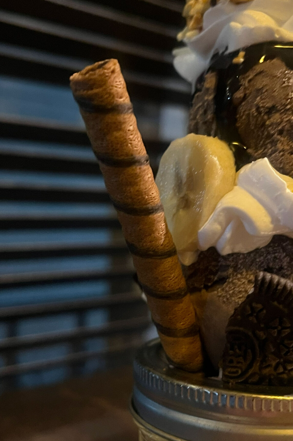 芝 CAFE ENZO チョコバナナジャーサンデー