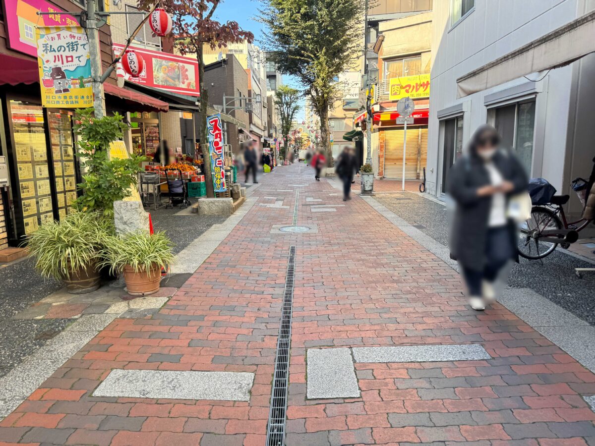 ふじの市商店街 餃子酒場かすが堂