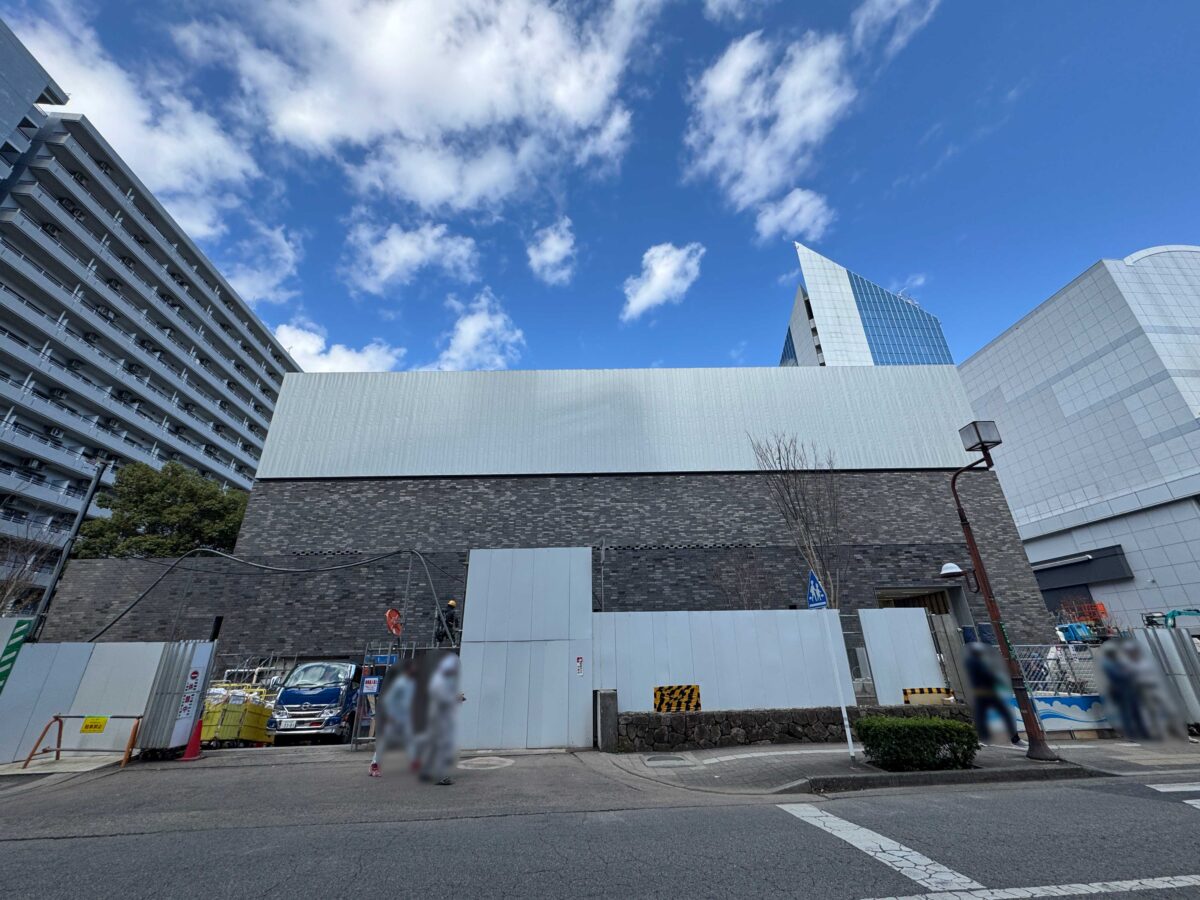 川口市立美術館
