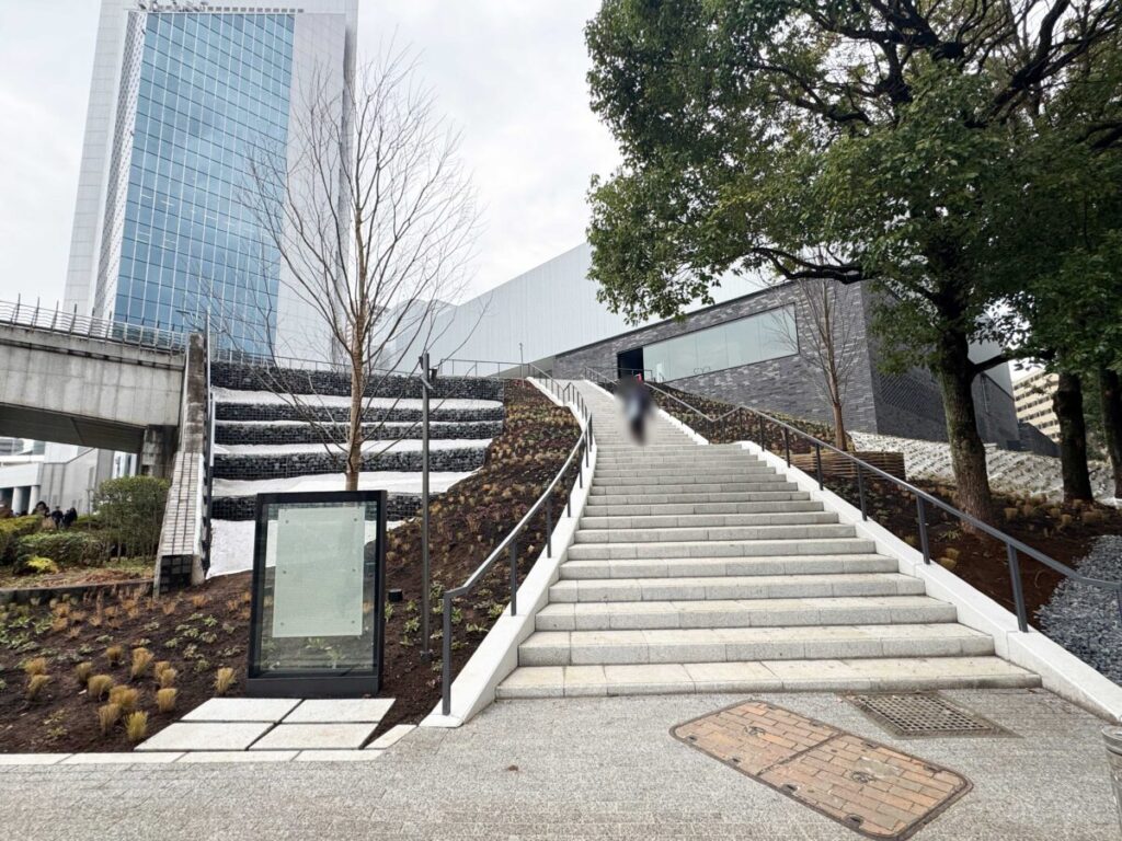 川口市立美術館