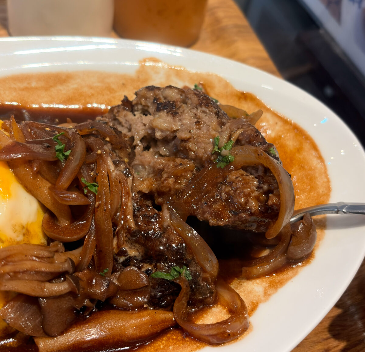 本町 キャンディラップ ハンバーグ