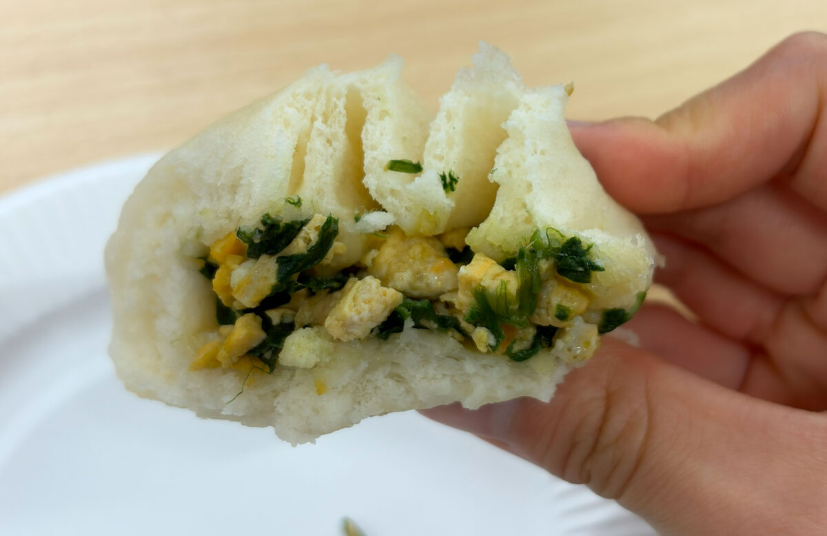 王道麻辣鴨脖 中華まん