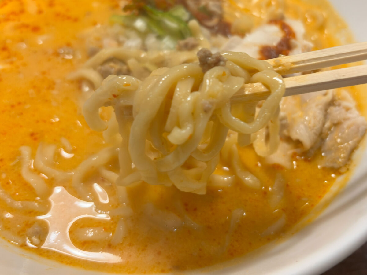 仁 担々麺 川口駅