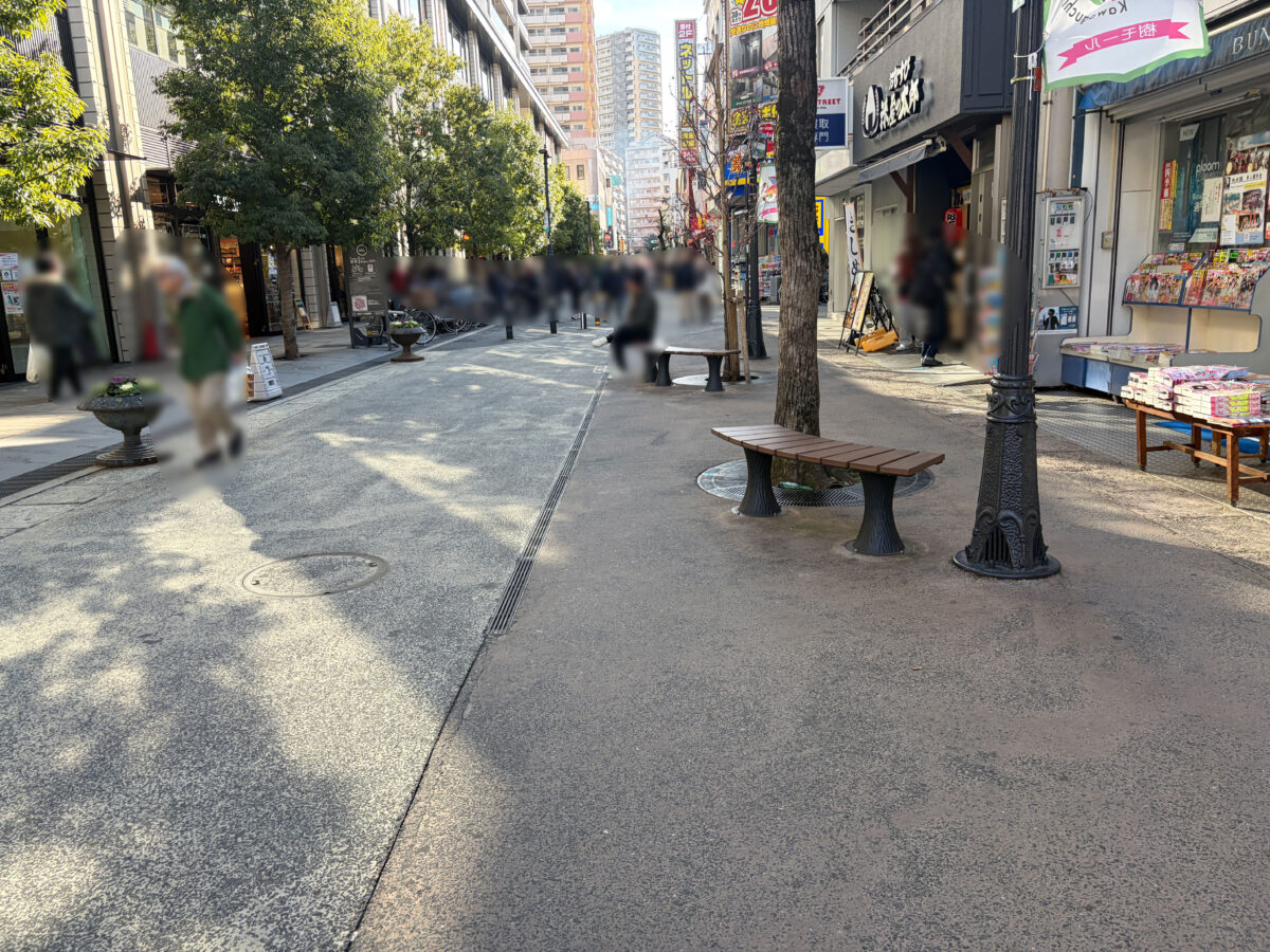 仁 担々麺 川口駅