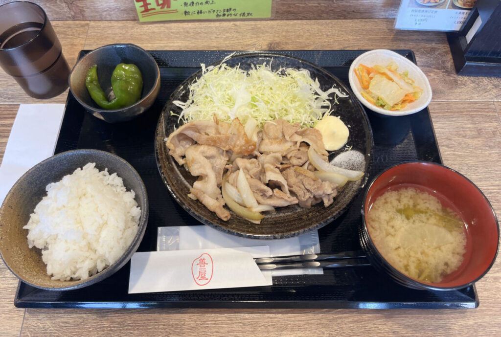 戸塚安行 食事処 善屋