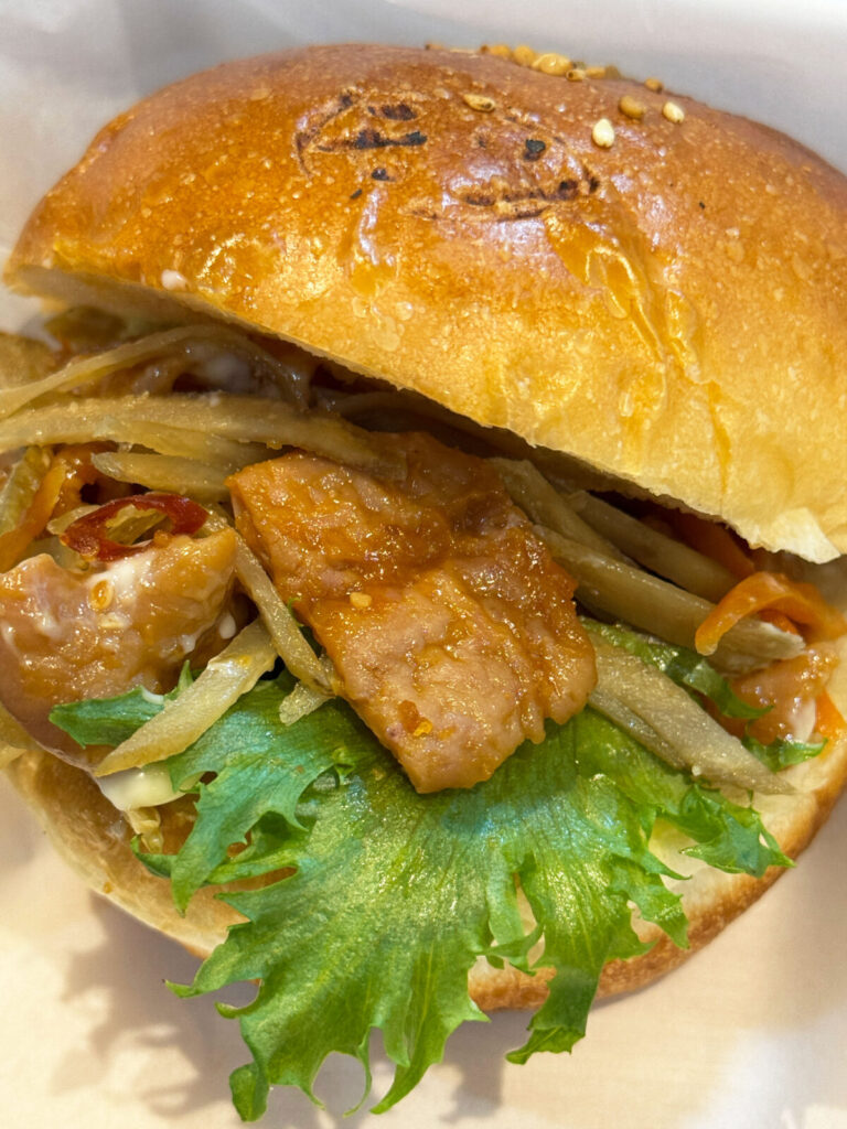 モツバーガーひとしな