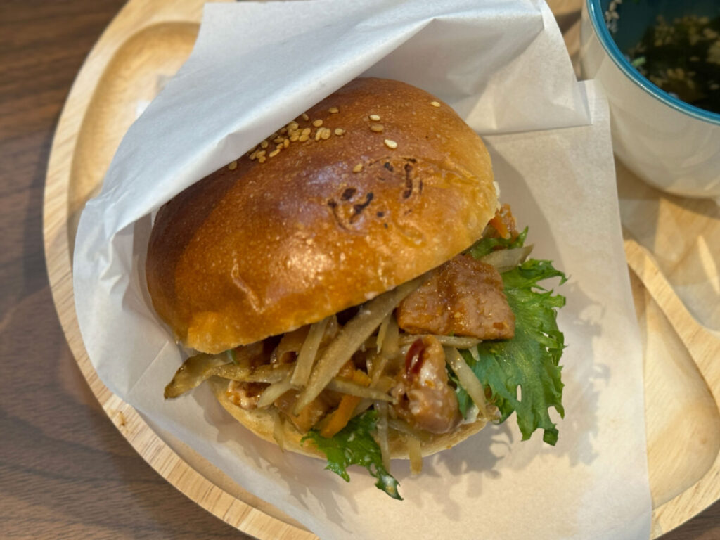 モツバーガーひとしな