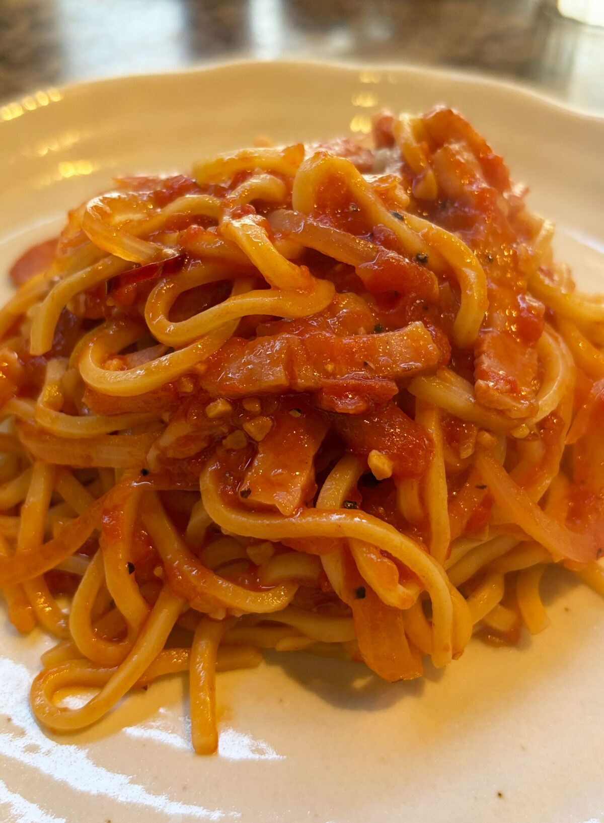 川口駅 イタリア小皿料理 ヴォーノ アマトリチャーナのキタッラ