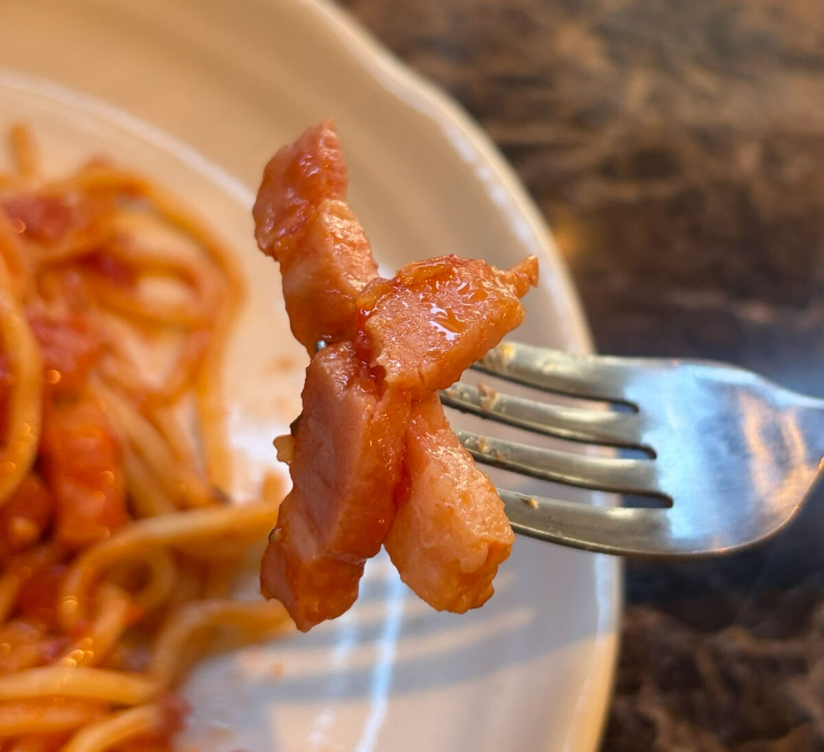川口駅 イタリア小皿料理 ヴォーノ アマトリチャーナのキタッラ