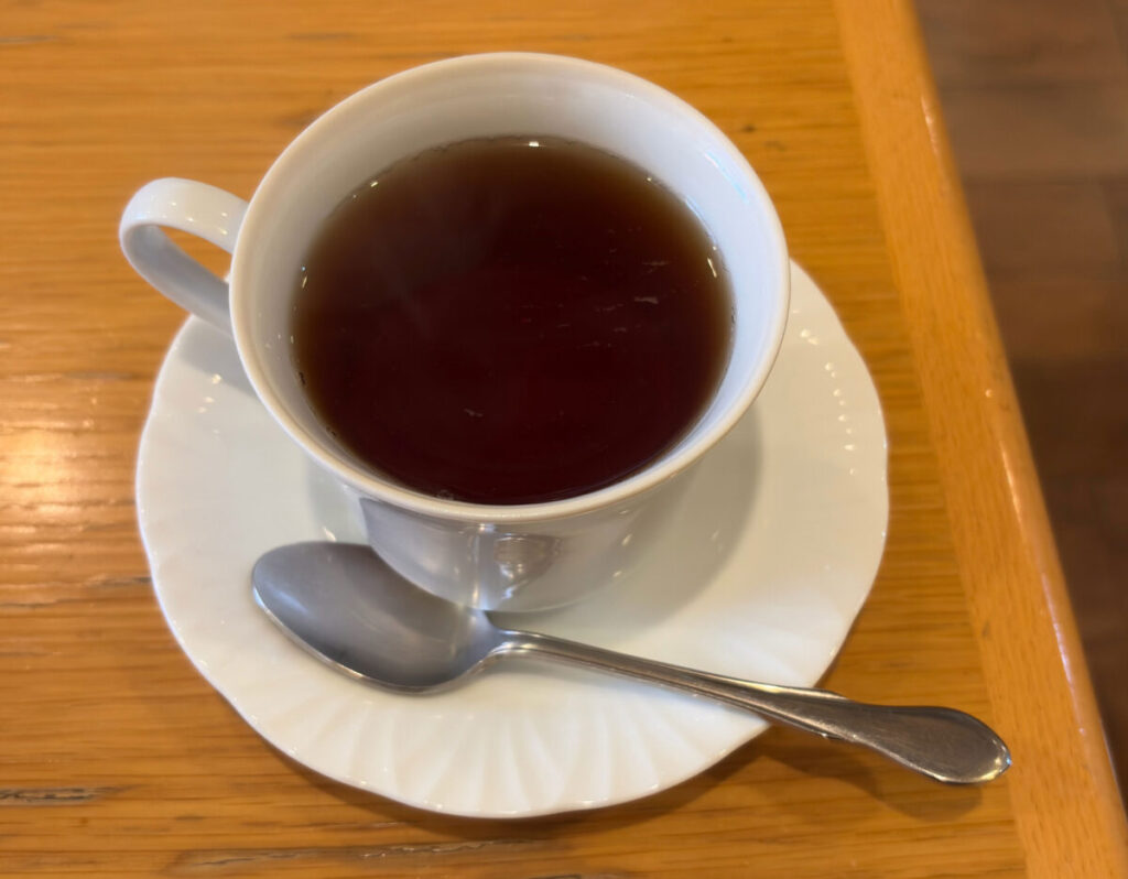 前川 アブロード フルーツアイスホットケーキ